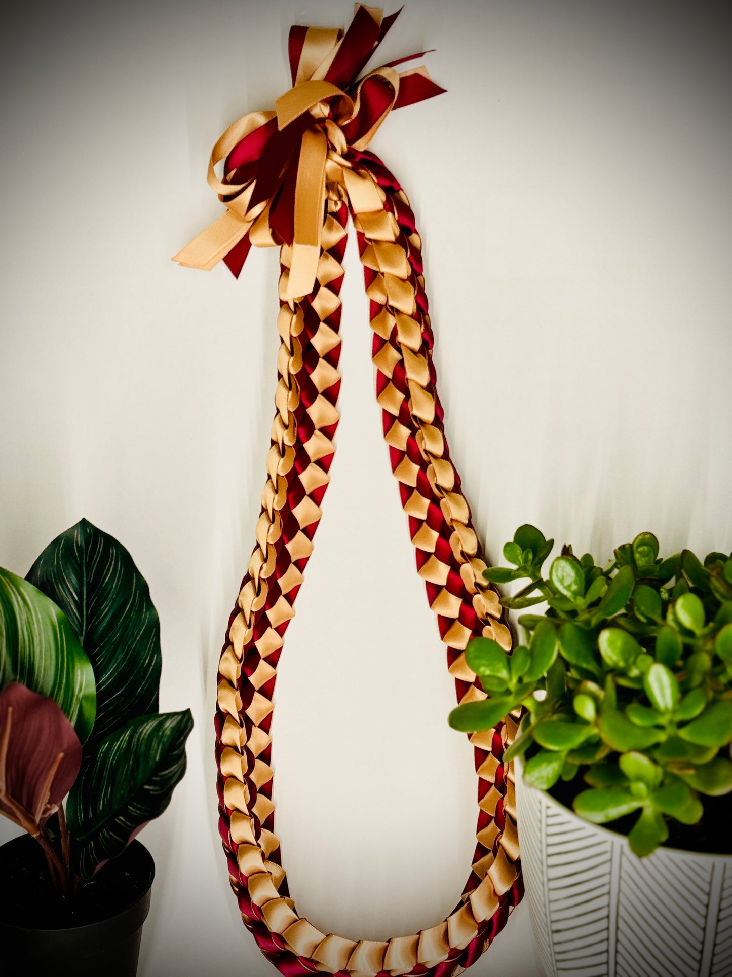 The Devils Premium Lei